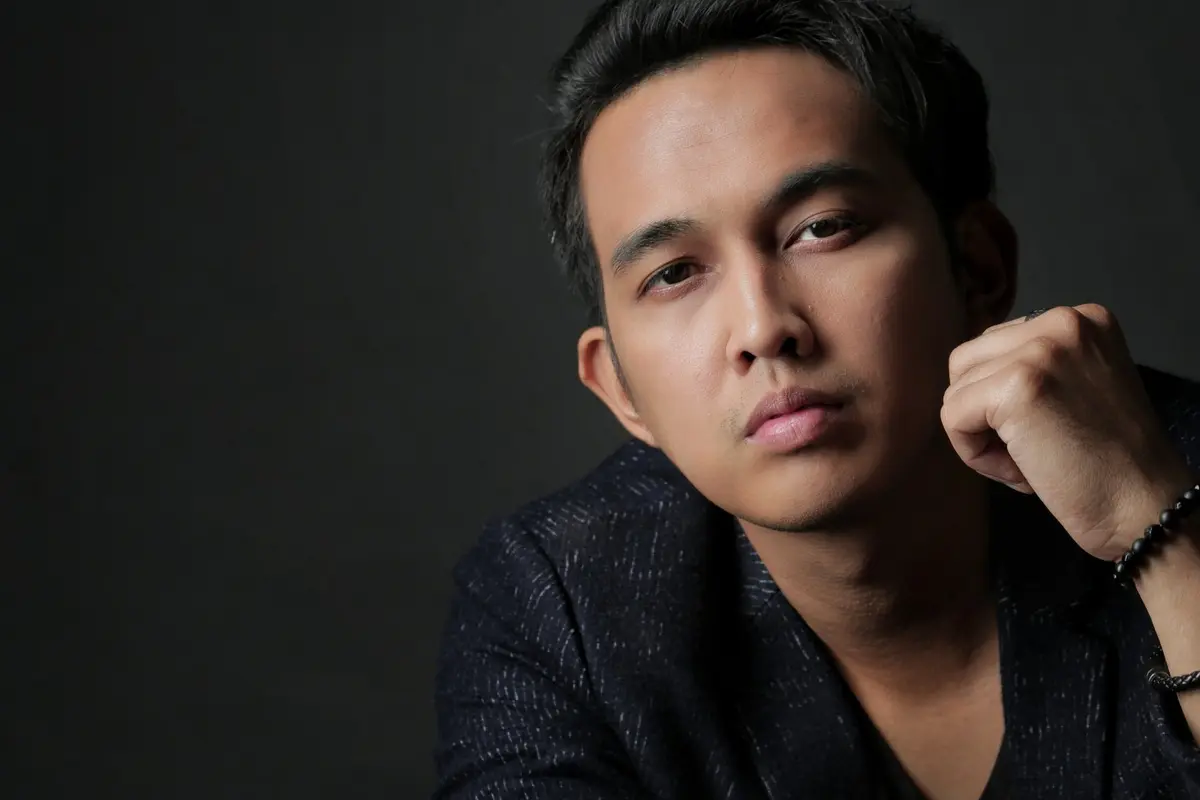 [Bintang] Naga Lyla Dedikasikan Lagu Menikmati Cinta untuk Istri