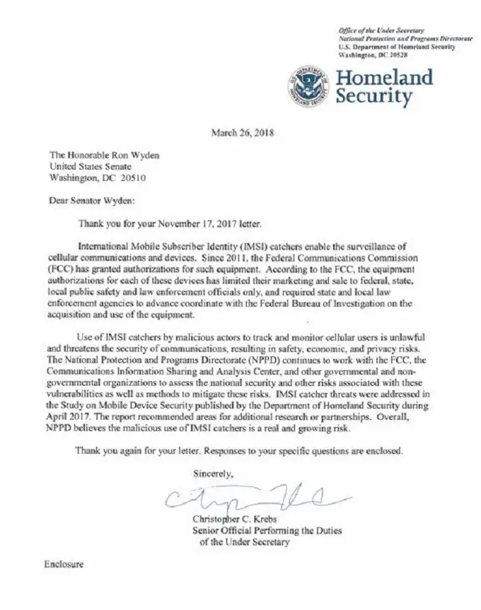 Surat dari Departemen Keamanan Dalam Negeri Amerika Serikat untuk Senator Ron Wyden. (File AP)