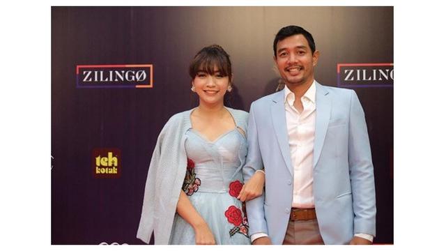 Jarang Terekspos Ini 6 Potret Edo Borne Suami Hesti Purwadinata Hot Liputan6 Com