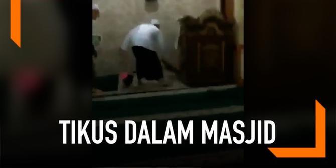 VIDEO: Tangkap Tikus dalam Masjid, Jemaah Lari Terbirit-Birit