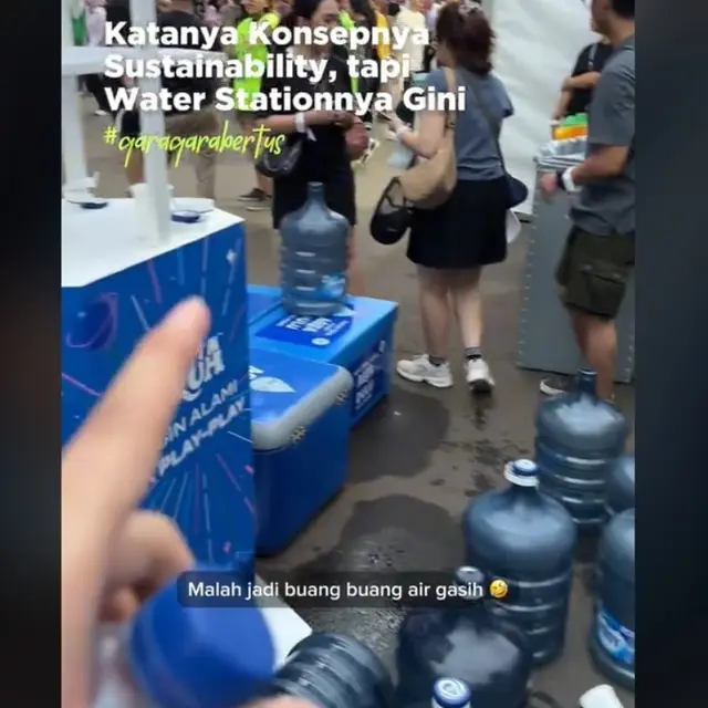 Konser Coldplay Usung Konsep Ramah Lingkungan tapi Benarkah Malah Buang-buang Air?  foto: TikTok @bertustustus
