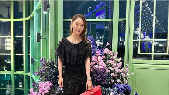 10 Busana Glamor Figur Publik di Resepsi Pernikahan Kevin Sanjaya dan Valencia Tanoesoedibjo, dari Anya Geraldine hingga Mikha Tambayong