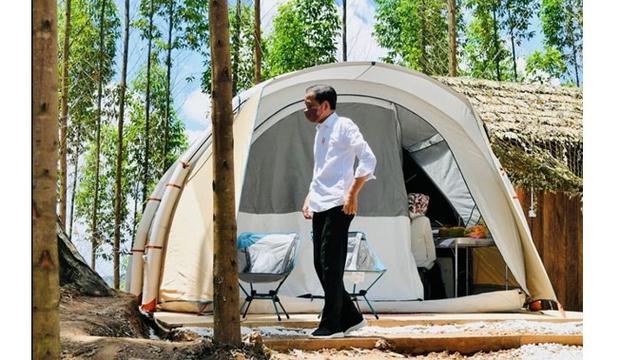 8 Potret Jokowi dan Para Menteri Kemah di Titik 0 Km IKN, Gunakan Tenda Sederhana