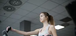 Zone 2 cardio merupakan latihan intensitas sedang yang dapat membantu membakar lemak sekaligus meningkatkan kebugaran tubuh tanpa harus berolahraga terlalu berat. (Foto/Dok: Pexels)