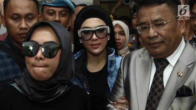 Syahrini Jadi Saksi di Sidang First Travel