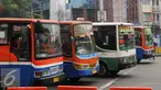  Sejumlah angkutan umum berjajar di depan terminal Blok M Jakarta, Kamis (31/3/2016). Pemerintah berencana menurunkan tarif angkutan umum pasca penurunan harga BBM, 1 April mendatang. (Liputan6.com/Helmi Fithriansyah)