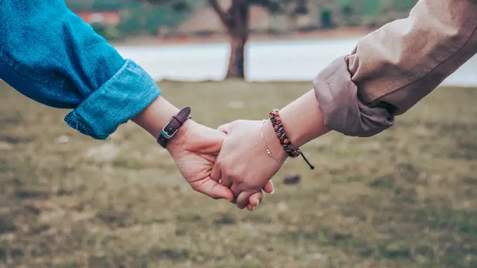 cinta pertama