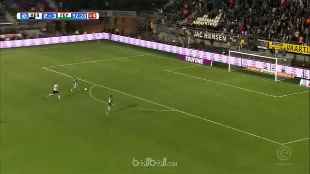 Berita video highlights Eredivisie Belanda antara Heracles melawan Feyenoord dengan skor 2-4. This video presented by Ballball.