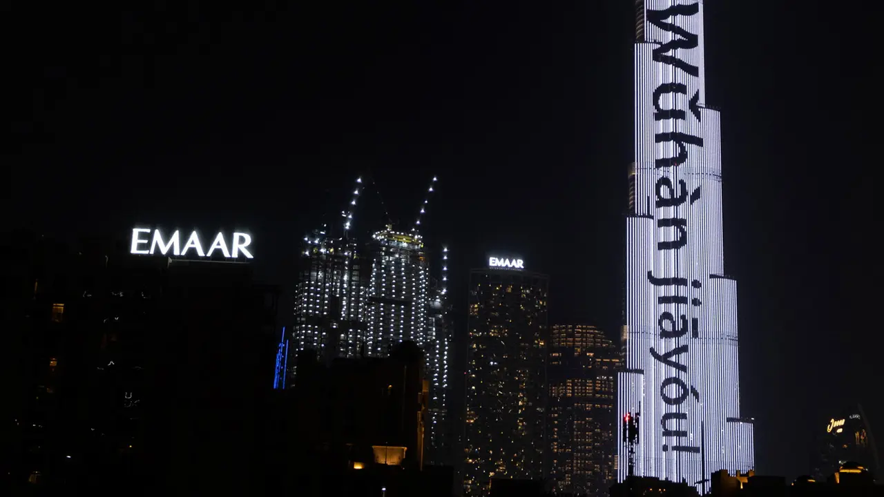 Pesan Semangat UEA untuk Wuhan Perangi Virus Vorona