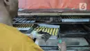 Industri rumahan yang berdiri sejak 1996 ini membuat berbagai jenis kue kering seperti nastar, kacang, dan kue lidah kucing.  (merdeka.com/Iqbal S Nugroho)