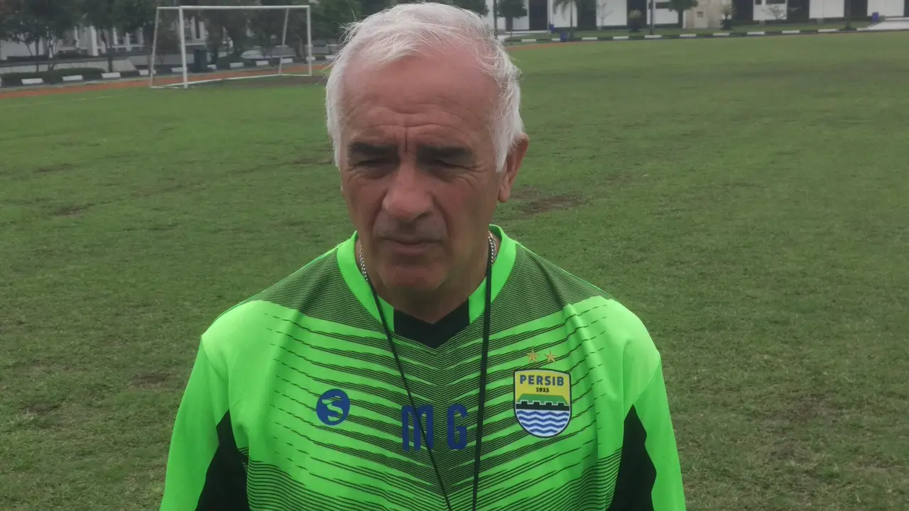 Roberto Carlos Mario Gomez