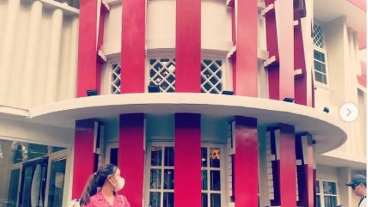 KFC Melawai Ajak Pengunjung Bernostalgia ke 1979, Rombak Dekorasi hingga Hadirkan Menu Jadul