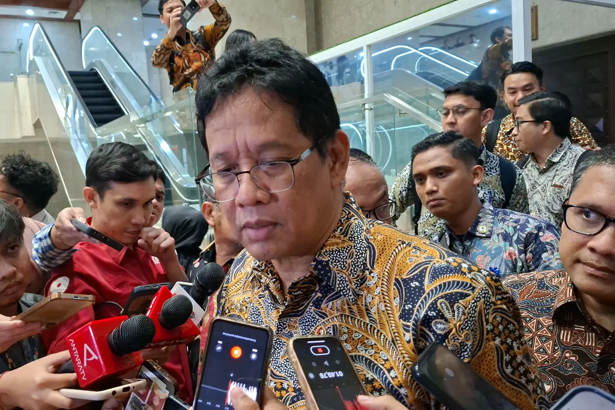 Menteri Keuangan Purbaya Yudhi Sadewa usai rapat di Kompleks Parlemen, Jakarta, Kamis (4/12/2025). (Foto: Liputan6.com/Arief RH)
