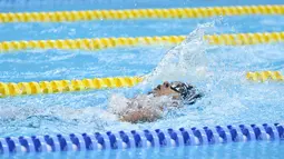 Jason Donovan Yusuf kini jadi andalan utama renang Indonesia setelah prestasi membanggakan di SEA Games 2025. Saat itu Jason mempersembahkan dua medali emas di nomor 100 meter gaya punggung putra dan 50 meter gaya punggung putra. (Bola.com/M Iqbal Ichsan)