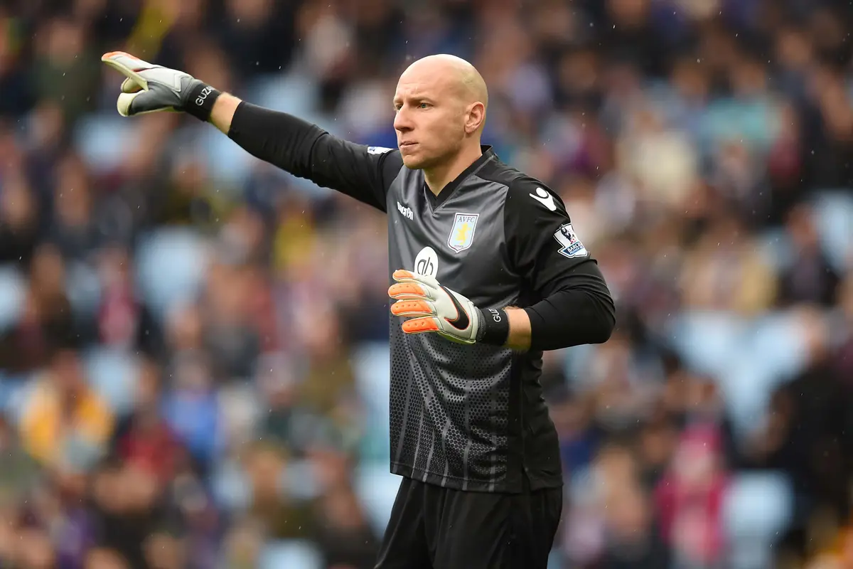Salah Antisipasi, Guzan Biang Kekalahan Aston Villa dari Swansea