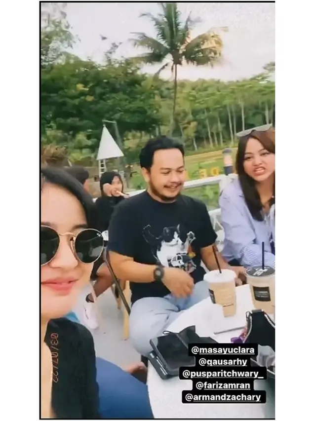 6 Potret Triple Date Masayu Clara, Adinda Azani dan Puspa Ritchwary, Romantis