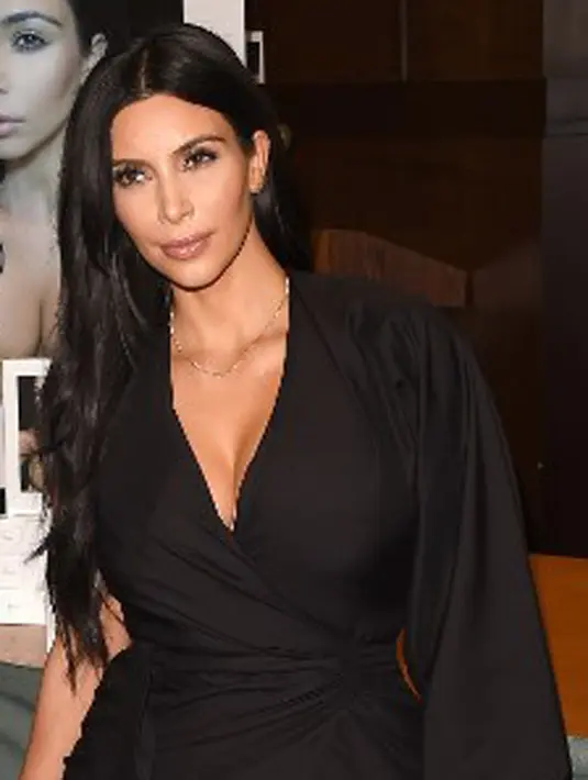 Menggunakan jasa tersebut bukan lah hal yang mudah, bahkan ia pun harus mengeluarkan biaya tinggi untuk mewujudkan keinginannya. Ia sangat menjaga kondisi si ibu pengganti untuk melahirkan anaknya. (AFP/JASON MERRITT)