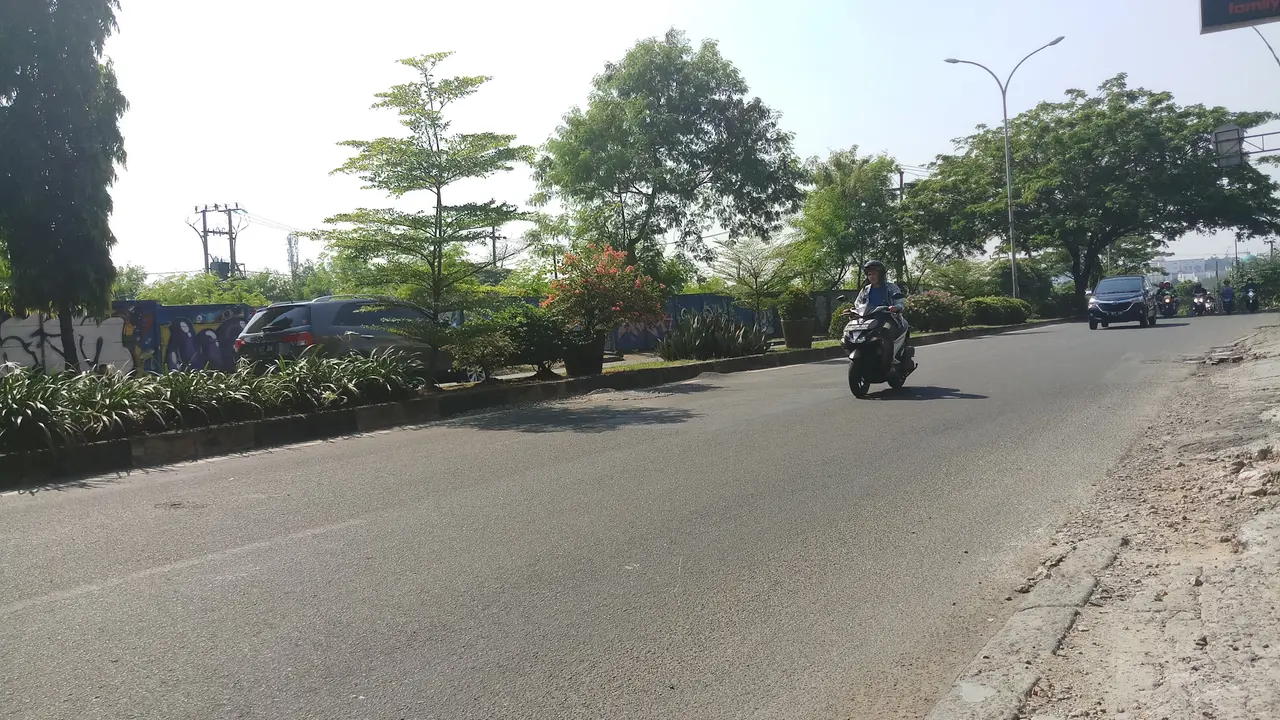 Seorang anak menjadi korban pelemparan batu di Depok