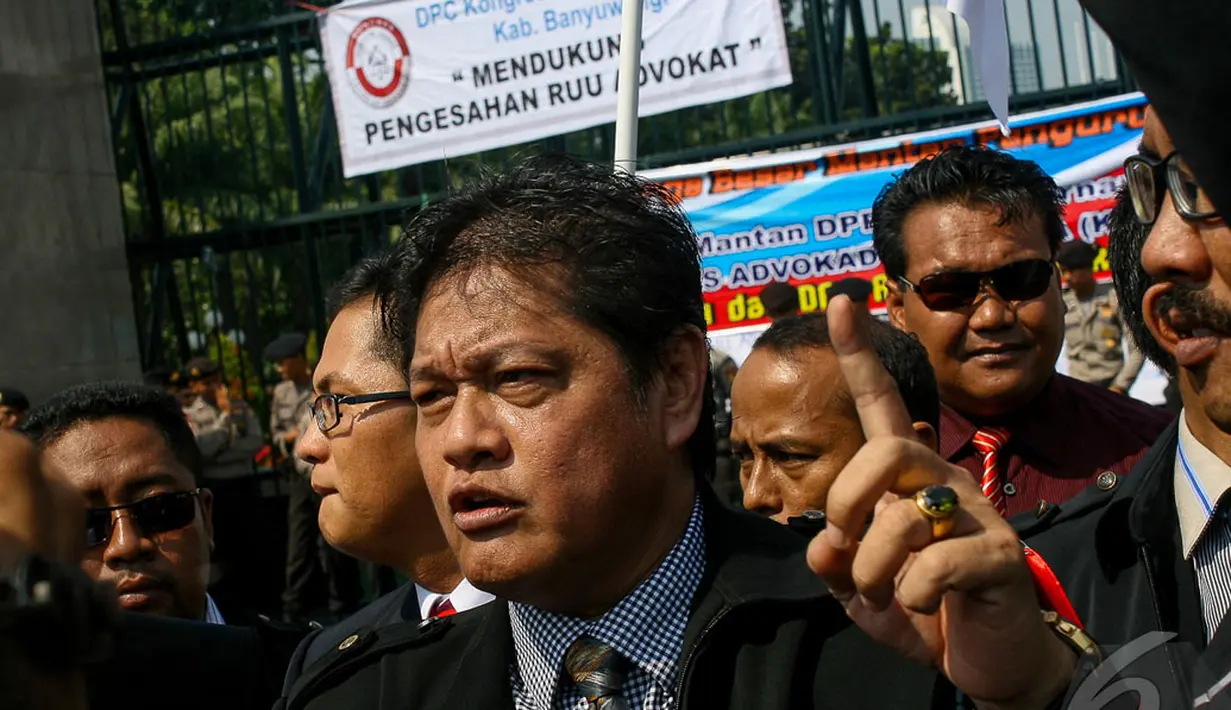 Presiden KAI, Tjoetjoe S Hernanto, mengatakan unjukrasa ini sebagai gerakan moral anak bangsa para pencari keadilan, Jakarta, Rabu (24/9/2014) (Liputan6.com/Faizal Fanani)