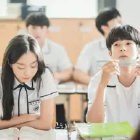 K-Drama Our Beloved Summer dibintangi Kim Da Mi dan Choi Woo Sik. (Foto: Instagram/ourbelovedsummer_id)