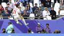 Pemain Iran, Mohammad Mohebi melakukan selebrasi setelah mencetak gol penyeimbang 1-1 ke gawang Jepang pada laga perempat final Piala Asia 2023 di Education City Stadium, Al Rayyan, Sabtu (03/02/2024) WIB. (AFP/Giuseppe Cacace)