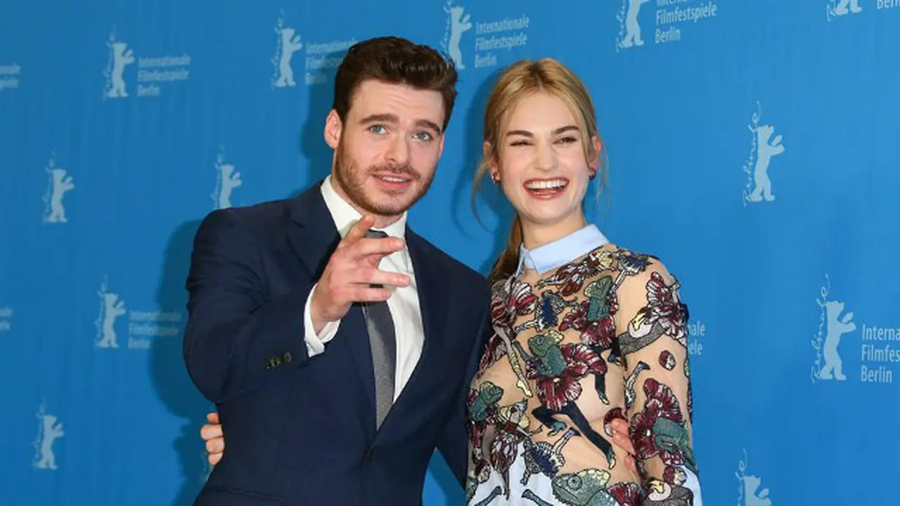 Richard Madden dan Lily James