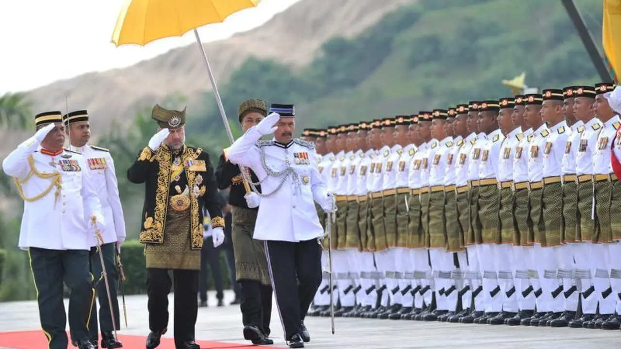 Sultan Muhammad V ketika masih menjabat sebagai Raja Malaysia ke-15 (AFP/Bernama)