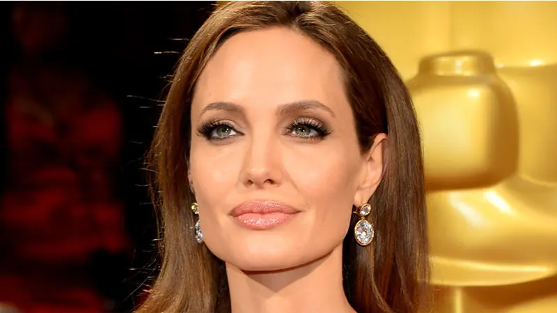 Kena Hujat Masyarakat Jepang, Angelina Jolie Dicap Iblis