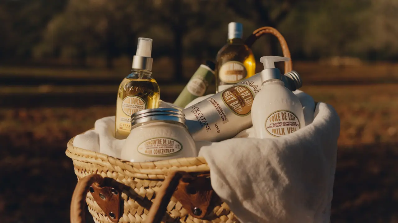 L’Occitane en Provence Luncurkan Almond Supple Skin Oil yang Teruji Klinis Hilangkan Strechmark