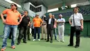 Perwakilan delegasi Olympic Council of Asia (OCA) meninjau beberapa lokasi tempat penyelenggaraan Asian Games 2018 di sekitar Gelora Bung Karno, Jakarta, Senin (26/1/2015). (Liputan6.com/Helmi Fithriansyah)