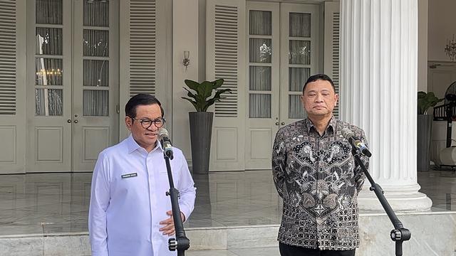 Gubernur DKI Jakarta Pramono Anung menerima pemangkasan Dana Bagi Hasil (DBH) dan Transfer ke Daerah (TKD) ke Kementerian Keuangan (Kemenkeu).