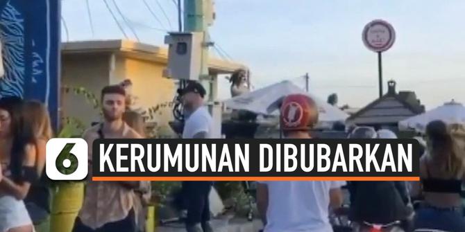 VIDEO: Viral, Antrean Turis Asing di Bali Dibubarkan Petugas