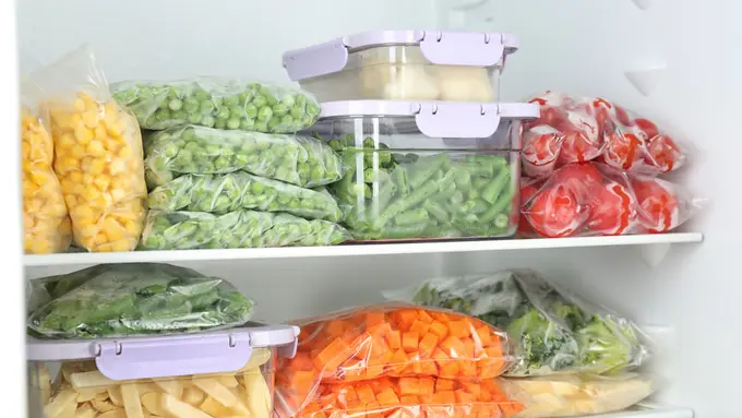 Khawatir Kulkas Penuh, Berikut Cara Menyimpan Sayuran Agar Tetap Segar Walaupun Tanpa Kulkas