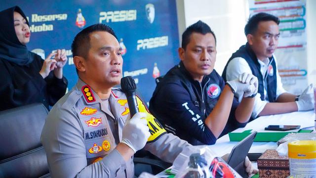 Polres Metro Jakarta Barat menggelar konferensi pers pengungkapan kasus Narkoba.