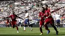 Para pemain Liverpool merayakan gol yang dicetak oleh Roberto Firmino ke gawang Tottenham Hotspur pada laga Premier League di Stadion Wembley, Sabtu (15/9/2018). Tottenham Hotspur takluk 1-2 dari Liverpool. (AFP/Adrian Dennis)