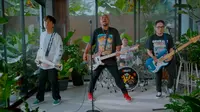 Pura-Pura Terluka, Kolaborasi Stand Here Alone dan Mr Botax dalam Lagu Bertema Playing Victim