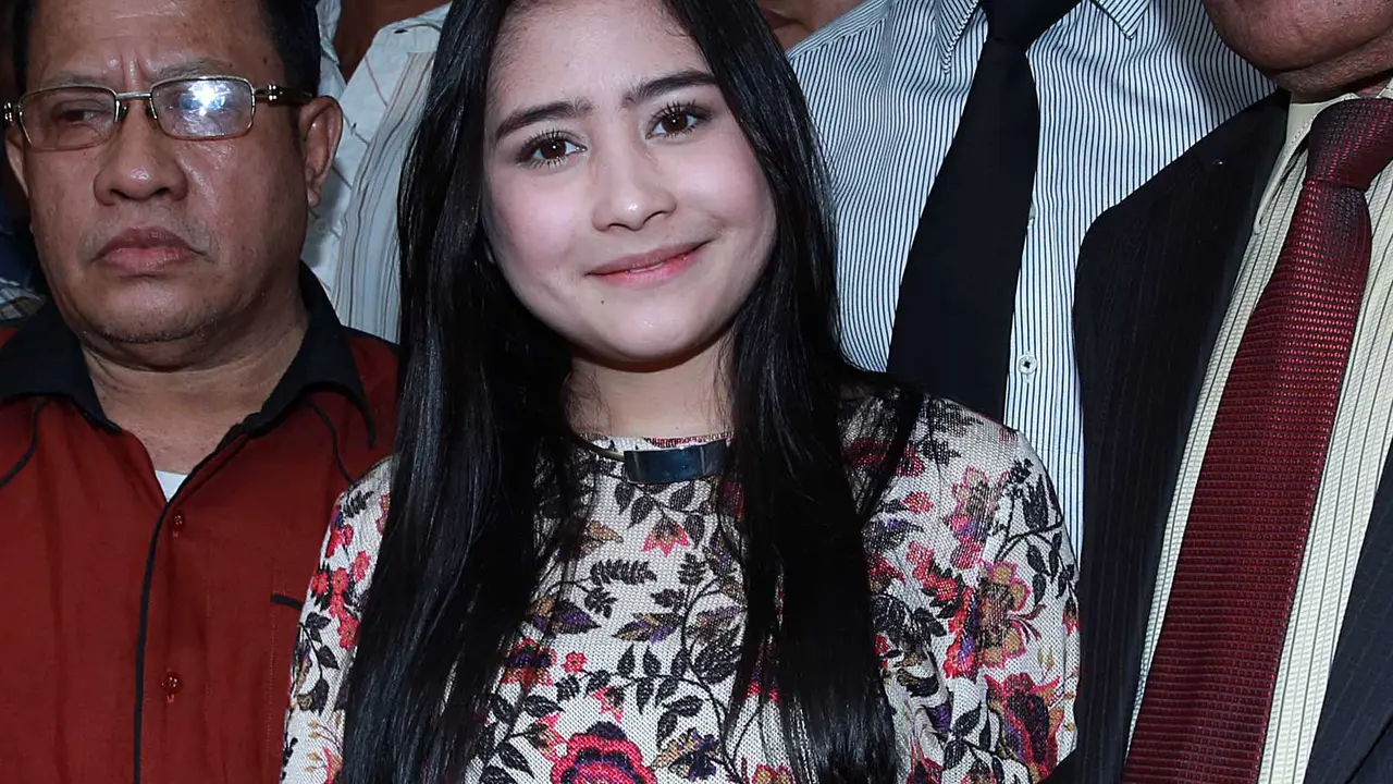 Prilly Latuconsina