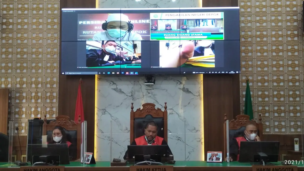 Adam Ibrahim divonis 4 tahun penjara terkait kasus hoaks babi ngepet yang sempat menghebohkan warga Sawangan, Depok.
