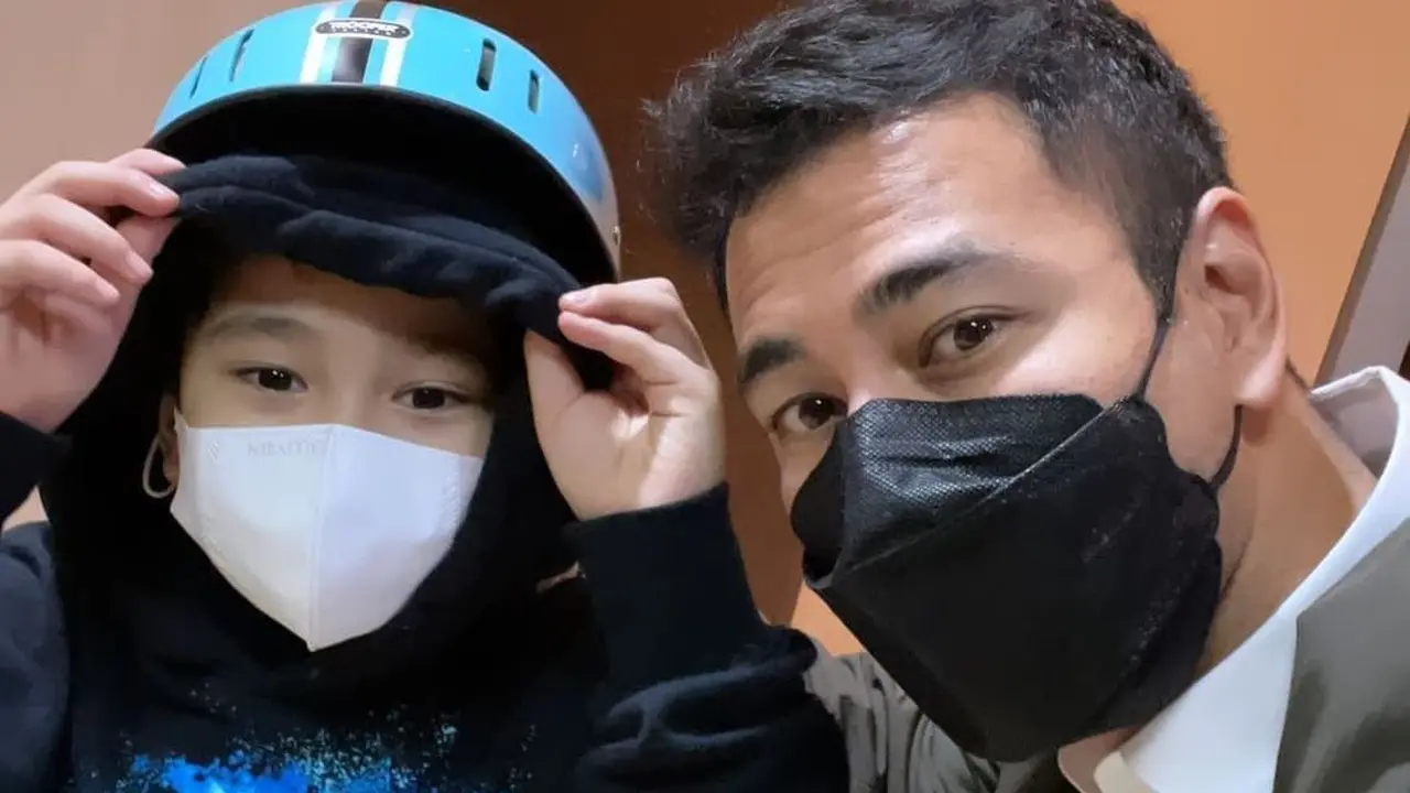 [Fimela] Raffi Ahmad dan Rafathar