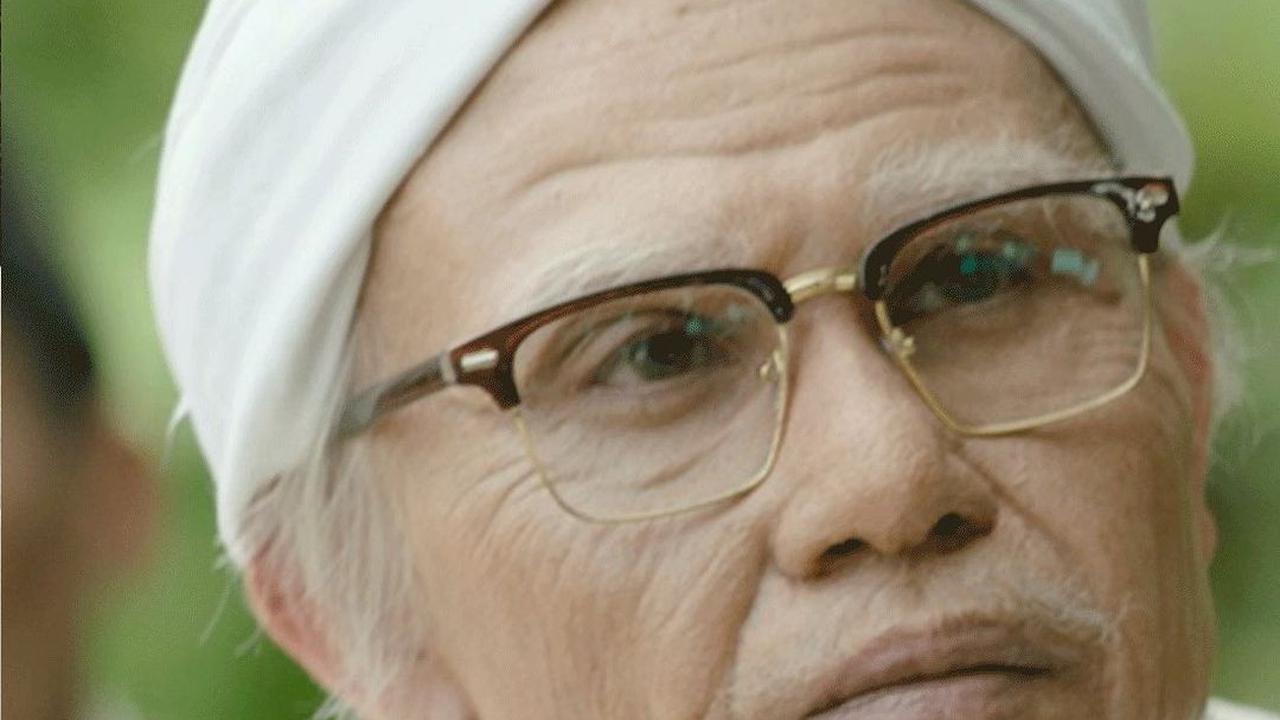 Vino G. Bastian sebagai Buya Hamka. (Foto: Dok. Falcon Pictures)