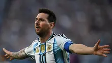 Penyerang Argentina, Lionel Messi, merayakan gol pertama yang dicetak timnya dalam laga Grup J Piala Dunia 2026 antara Argentina melawan Aljazair di Stadion Kansas City, Kansas City, pada 16 Juni 2026. (Roberto SCHMIDT / AFP)