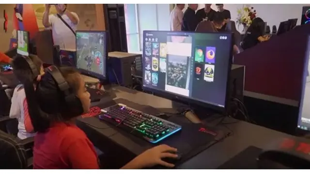 7 Penampakan Isi Warnet Milik Kaesang dan Reza Arap, Bikin Betah Main Game