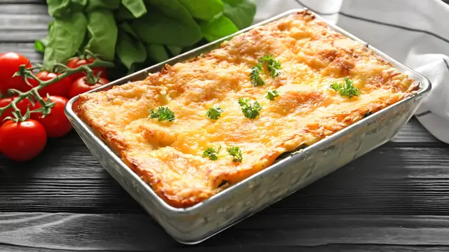 lasagna pastel tutup