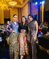 Siapa yang setuju jika Cinta Laura, Maudy Ayunda dan Najwa Shihab adalah Kartini masa kini? Ketiganya bahkan terpilih sebagai Inspiring Women di RA Kartini Award [@wilsenwillimofficial]