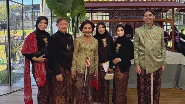 Alvy Xavier Anak Bungsu Susi Pudjiastuti saat Pernikahan Sang Kakak Nadine.