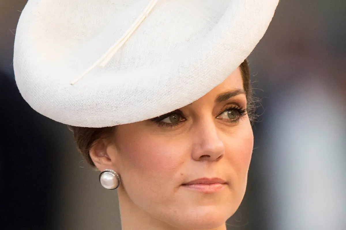Kate Middleton Pakai Gaun Pembaptisan Charlotte Saat Kunjungi Belgia