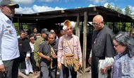 Sambangi Asmat, Wapres Gibran Tanam Pohon Cemara di Katedral Salib Suci