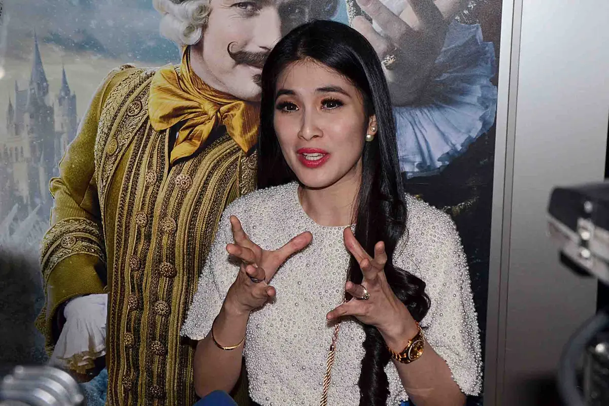 [Bintang] Sandra Dewi 