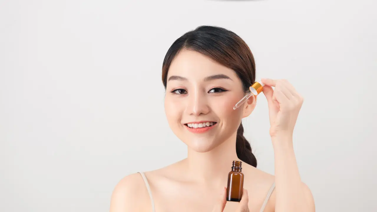 Perawatan Kulit Rutin dengan Retinol, Berapa Lama Waktu yang Dibutuhkan Sampai Hasilnya Terlihat?