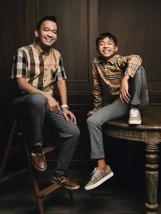 Meskipun deg-degan karena khawatir anak-anaknya tak bisa jaga kebersihan, namun bagi Ruben apapun keputusan pemerintah nantinya harus tetap dipatuhi dan dijalani.  (Instagram/ruben_onsu)